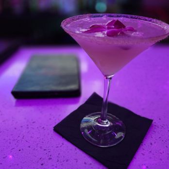 Sobro Garden - Ginger cocktail - Cocktail Bars Near Me - Bronx, New York