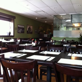 Glendale Pho Co - Dining area - Vietnamese Near Me - Glendale, California