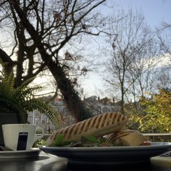 Hi-tec CoffeeCafe - Smoked salmon panini