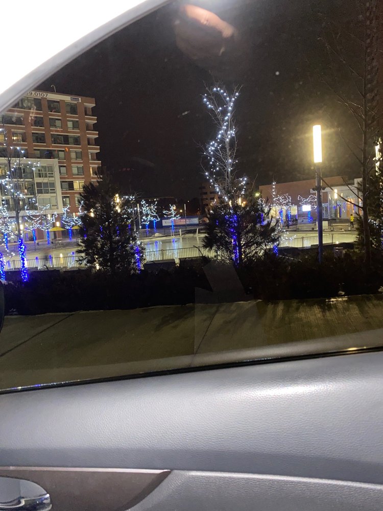 PAT BAYLY SQUARE OUTDOOR SKATING RINKS Updated October 2024 55