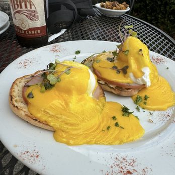Russell's Marina Grill - Breakfast & Brunch Near Me - New Orleans, Louisiana Russell's Marina Grill - Breakfast & Brunch Near Me - New Orleans, Louisiana