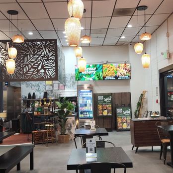 Barzar Eatery - Dining room - Indonesian Near Me - Vacaville, California Barzar Eatery - Dining room - Indonesian Near Me - Vacaville, California