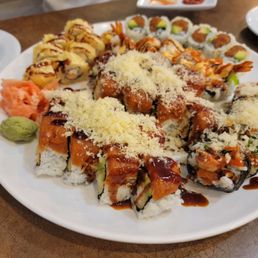 MIXED Sushi tray MIXED Sushi tray
