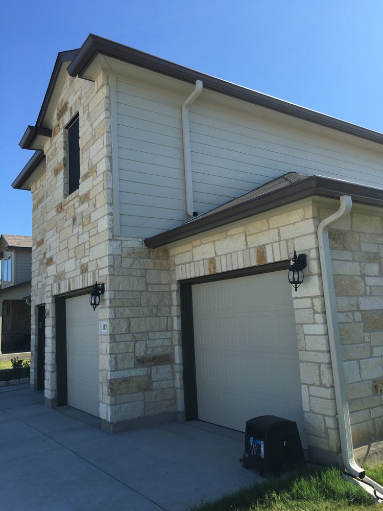 Slide of Quality Seamless Gutters