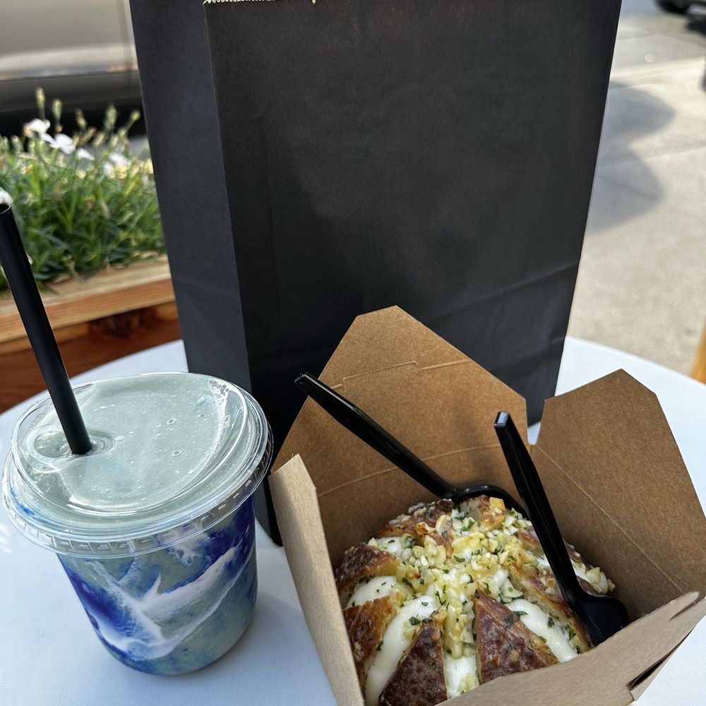 KOREAN CREAM CHEESE BUN
