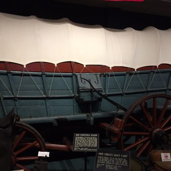 Car and Carriage Caravan Museum - Covered wagon - Museums Near Me - Luray, Virginia