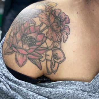 N9ne Lives Collective - Old ink needed to be reworked - Tattoo Near Me - Riverside, California N9ne Lives Collective - Old ink needed to be reworked - Tattoo Near Me - Riverside, California