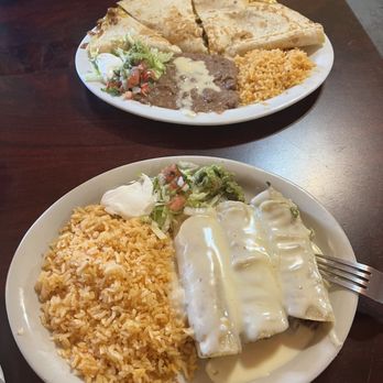 Las Micheladas - Chicken quesadilla (top) and white enchiladas (bottom) - Mexican Near Me - Ocala, Florida Las Micheladas - Chicken quesadilla (top) and white enchiladas (bottom) - Mexican Near Me - Ocala, Florida