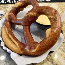 405 Social - Pretzel and Cheese