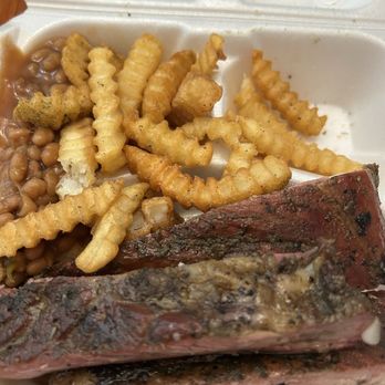 Big Lee’s Barbecue - Ribs big plate with beans and fries - Barbeque Near Me - Ocala, Florida