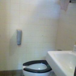 Spotsylvania Middle School - They don't clean there bathroom's