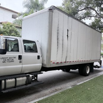 Fenton Moving - Truck they arrived in - Movers Near Me