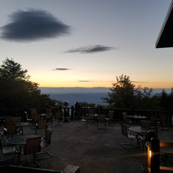 Skyland Mountain Tap Room - Sunset - Bars Near Me - Luray, Virginia