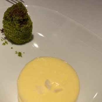 Diamonds Steakhouse - Bread service - Steakhouses Near Me - Galveston, Texas
