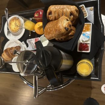 Sterling Inn and Spa - Breakfast for one - Hotels Near Me - Niagara Falls, Ontario Sterling Inn and Spa - Breakfast for one - Hotels Near Me - Niagara Falls, Ontario