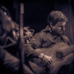 Spanish Guitar - The Guitars of Spain - Carlo Basile