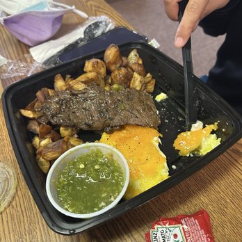 Tower Cafe - Thai Steak and Eggs - DIG IN - Breakfast & Brunch Near Me - Sacramento, California