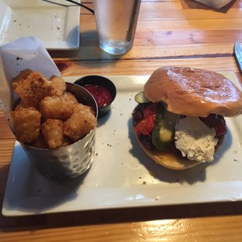 Engine No 9 - Burgers Near Me - Saint Petersburg, Florida