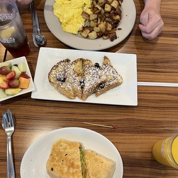Benedict's Restaurant - Breakfast & Brunch Near Me - Largo, Florida Benedict's Restaurant - Breakfast & Brunch Near Me - Largo, Florida