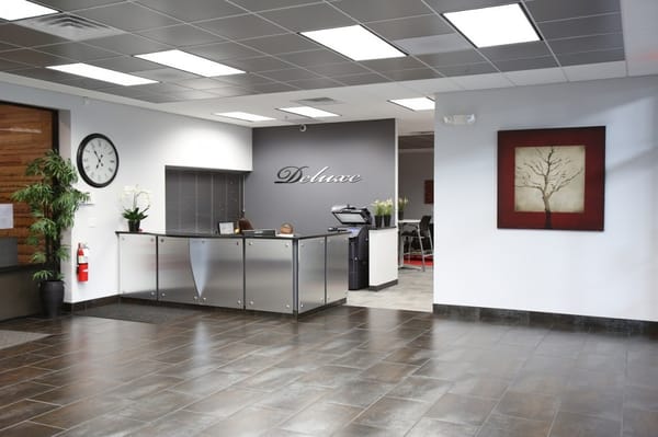 DELUXE AUTO SALES - Updated June 2025 - 61 Photos & 166 Reviews - 500