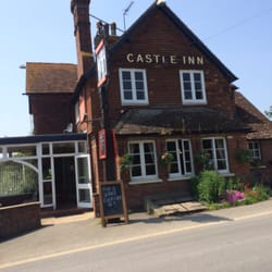 Castle Inn - Across the street from Bodium Castle's parking lot, perfect for getting something to eat after walking around outside for a couple hours.