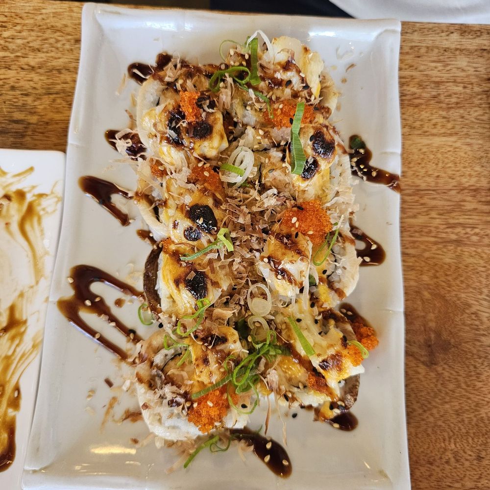 Miso Phat Sushi Lahaina - Miso Groupie - Sushi Bars Near Me - Lahaina, Hawaii