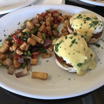 V Boulevard Cafe - Eggs Benedict - Coffee & Tea Near Me - Glendale, California V Boulevard Cafe - Eggs Benedict - Coffee & Tea Near Me - Glendale, California