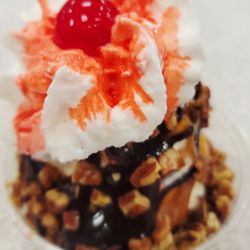 Jamie's Ice Cream - Jamie's Ice Cream Turtle Sundae
