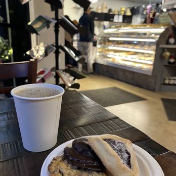 Primrose Bakery - Bakeries Near Me - Pleasanton, California
