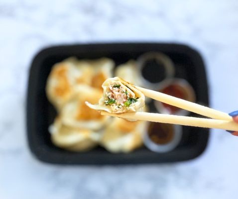 Yuanbao Jiaozi by null