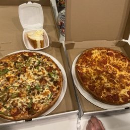 House Pizza and PEPPERONI! House Pizza and PEPPERONI!