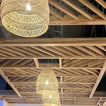Pacific Catch - Ceiling lighting - Seafood Near Me - Sunnyvale, California Pacific Catch - Ceiling lighting - Seafood Near Me - Sunnyvale, California