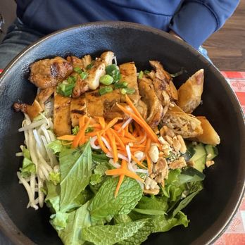 3 Bros Vietnamese Cuisine - Grilled Chicken & Crispy Egg Roll Vermicelli - Vietnamese Near Me - Burien , Washington