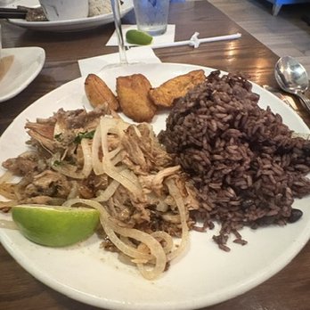 Padrino's Cuban - Boca Raton - Lechon Asado - Cuban Near Me - Boca Raton, Florida Padrino's Cuban - Boca Raton - Lechon Asado - Cuban Near Me - Boca Raton, Florida