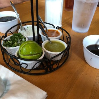 El Tizoncito - Nice little tray of taco options comes on every table. - Mexican Near Me - Dallas, Texas El Tizoncito - Nice little tray of taco options comes on every table. - Mexican Near Me - Dallas, Texas