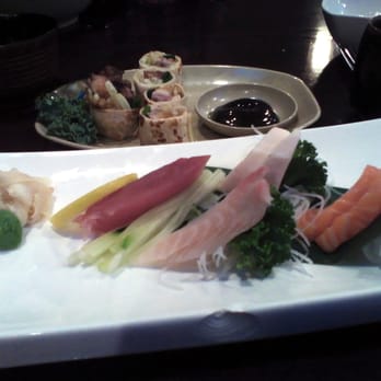 Asian House - Duck roll and sashimi appetizer - Asian Fusion Near Me - Bordentown, New Jersey