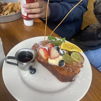 Kitchen Story - Mascarpone Stuffed Deep Fried French Toast - Breakfast & Brunch Near Me - Oakland, California