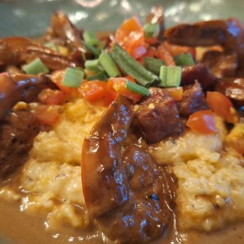 Dumbwaiter Restaurant - Shrimp and grits - Southern Near Me - Mobile, Alabama