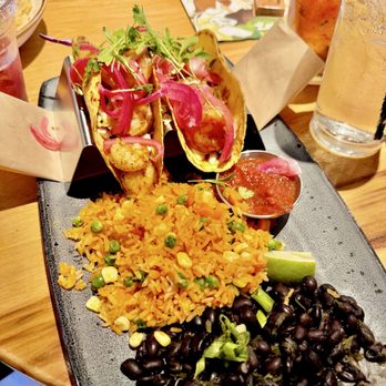 Lazy Dog Restaurant & Bar - Blackened Shrimp Tacos - New American Near Me - Cerritos, California