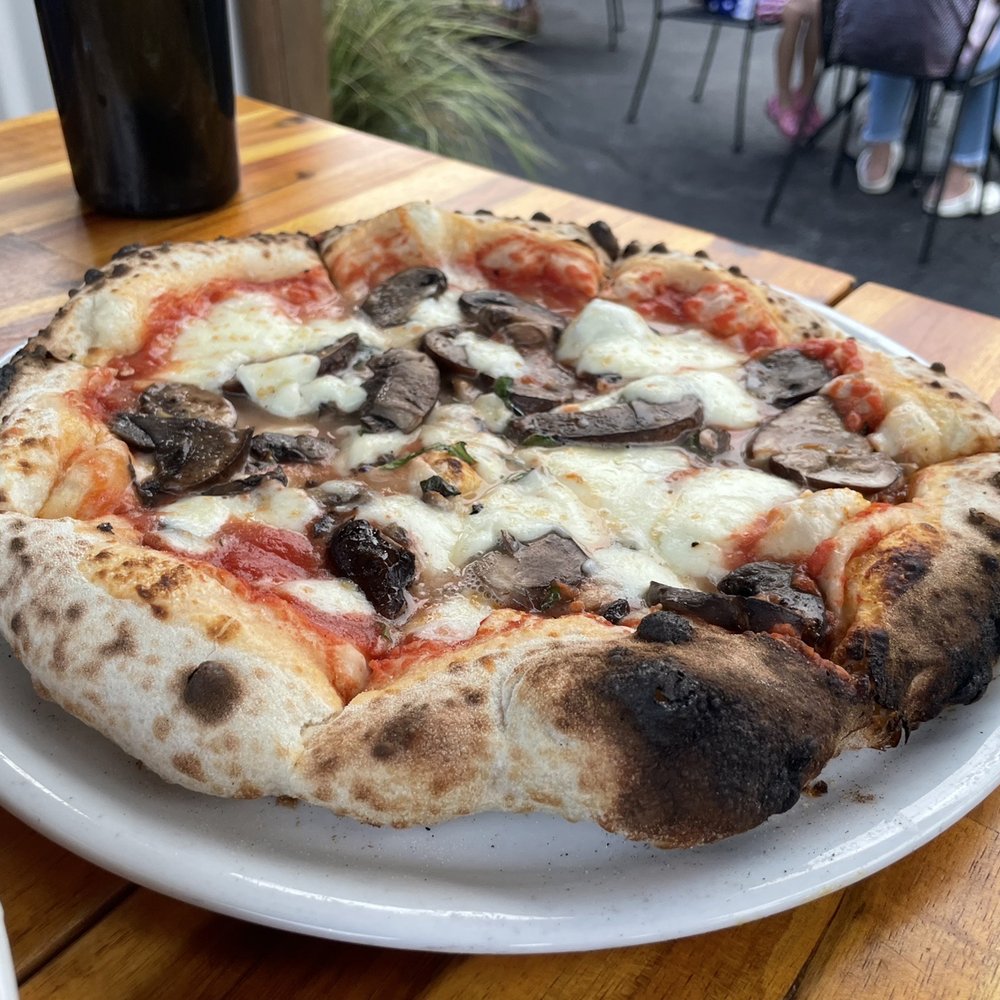 Fiammé - Funghi Pizza - Pizza Near Me - Naperville, Illinois Fiammé - Funghi Pizza - Pizza Near Me - Naperville, Illinois