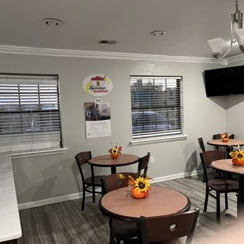 Super 8 by Wyndham Hazen - tables to sit & eat your "breakfast" - Hotels Near Me - Hazen, Arkansas Super 8 by Wyndham Hazen - tables to sit & eat your "breakfast" - Hotels Near Me - Hazen, Arkansas