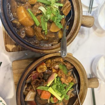 Zhe Zhe Pot - Braised Beef Brisket with Daikon Radish Clay Pot AND Chicken with Shiitake Mushrooms & Chestnuts Clay Pot - Noodles Near Me - Brooklyn, New York Zhe Zhe Pot - Braised Beef Brisket with Daikon Radish Clay Pot AND Chicken with Shiitake Mushrooms & Chestnuts Clay Pot - Noodles Near Me - Brooklyn, New York
