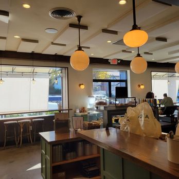 Sotta - Waiting area/bar - Mediterranean Near Me - Burbank, California Sotta - Waiting area/bar - Mediterranean Near Me - Burbank, California