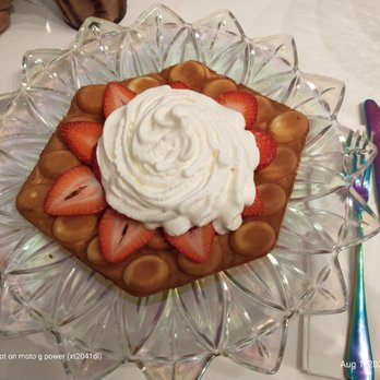 Nector Cafe - Pixle: yummy bubble waffle with fresh strawberries and homemade whipped cream. - Cafes Near Me - Hilo, Hawaii