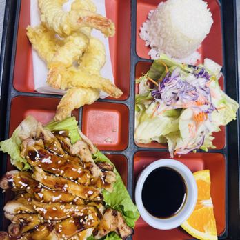Oishi Teri Sushi Bar - Bento box - Sushi Bars Near Me - Modesto, California Oishi Teri Sushi Bar - Bento box - Sushi Bars Near Me - Modesto, California