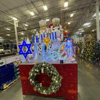 Lowe's Home Improvement - Hardware Stores Near Me - Hawthorne, California