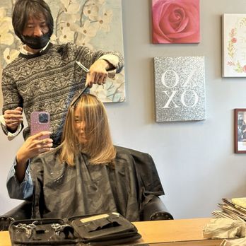 La Veda NYC Studio 31 - Balayage, cut and gloss by Gary - Hair Stylists Near Me - Bellevue, Washington La Veda NYC Studio 31 - Balayage, cut and gloss by Gary - Hair Stylists Near Me - Bellevue, Washington