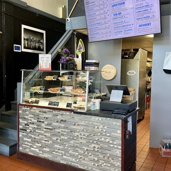Pizza Ponte - Front Counter - Pizza Near Me - Oakland, California
