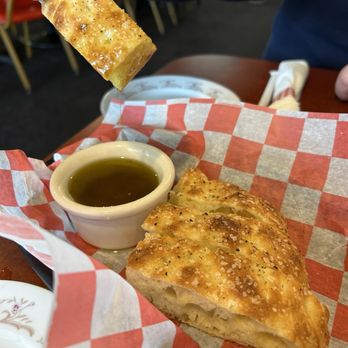 Pasquale's Pasta House - Focaccia bread - Italian Near Me - Elyria, Ohio Pasquale's Pasta House - Focaccia bread - Italian Near Me - Elyria, Ohio