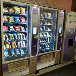 Saint Vincent's Medical Center Clay County - Vending machines on first floor lobby.